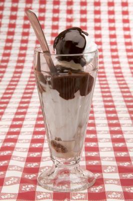 Le nombre de Calories dans un McDonald Hot Fudge Sundae Le nombre de Calories dans un McDonald Hot Fudge Sundae